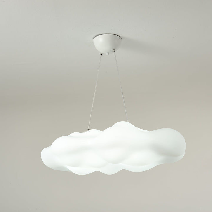 Lampa wisząca w kształcie chmury