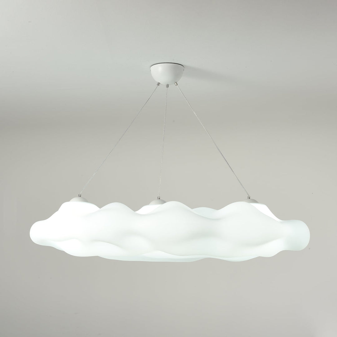Lampa wisząca w kształcie chmury