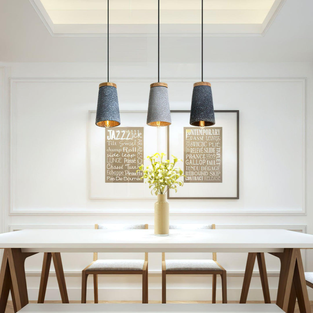 Lampa wisząca Coburg z drewna i cementu