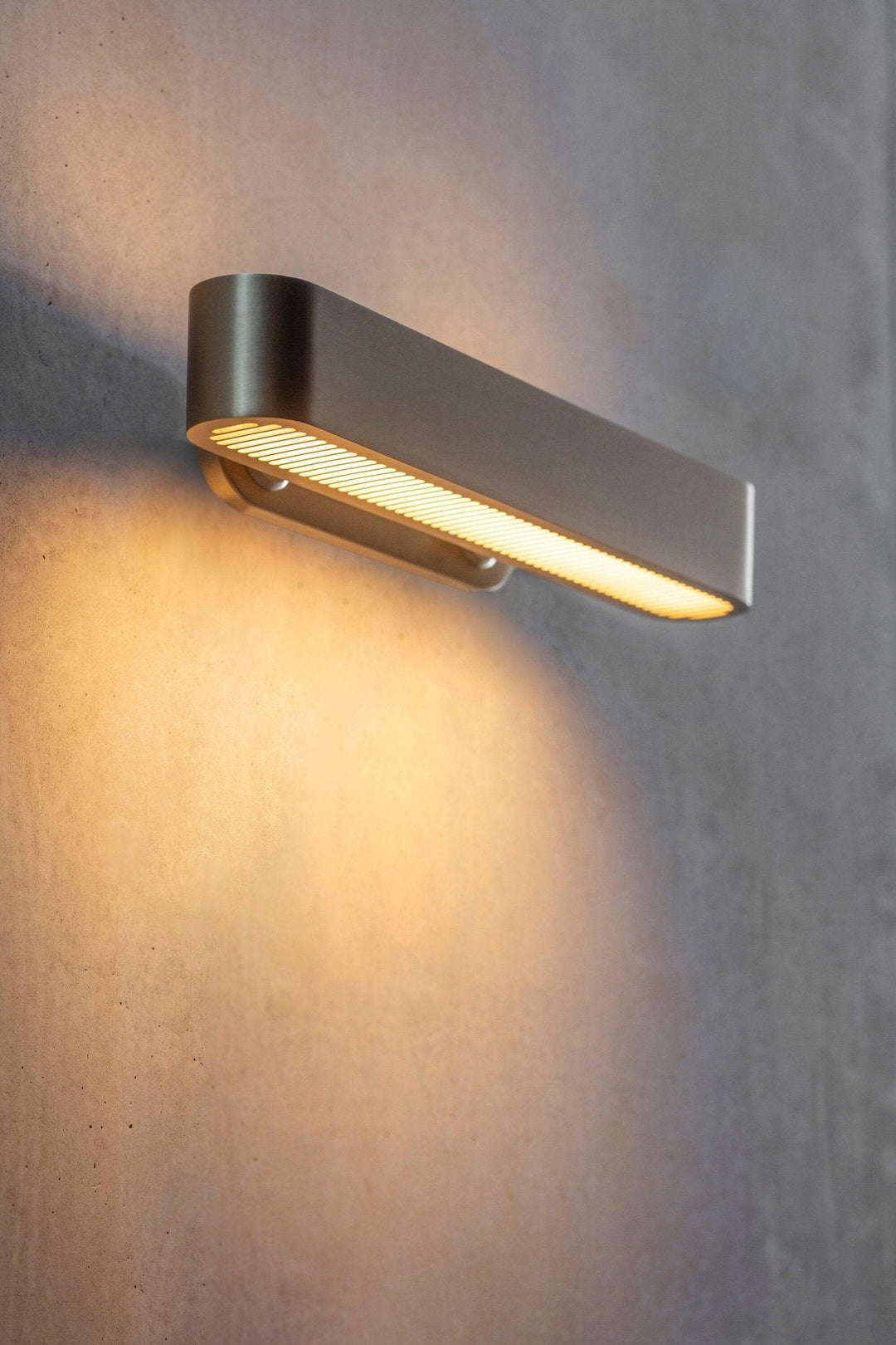 Lampa ścienna Colt