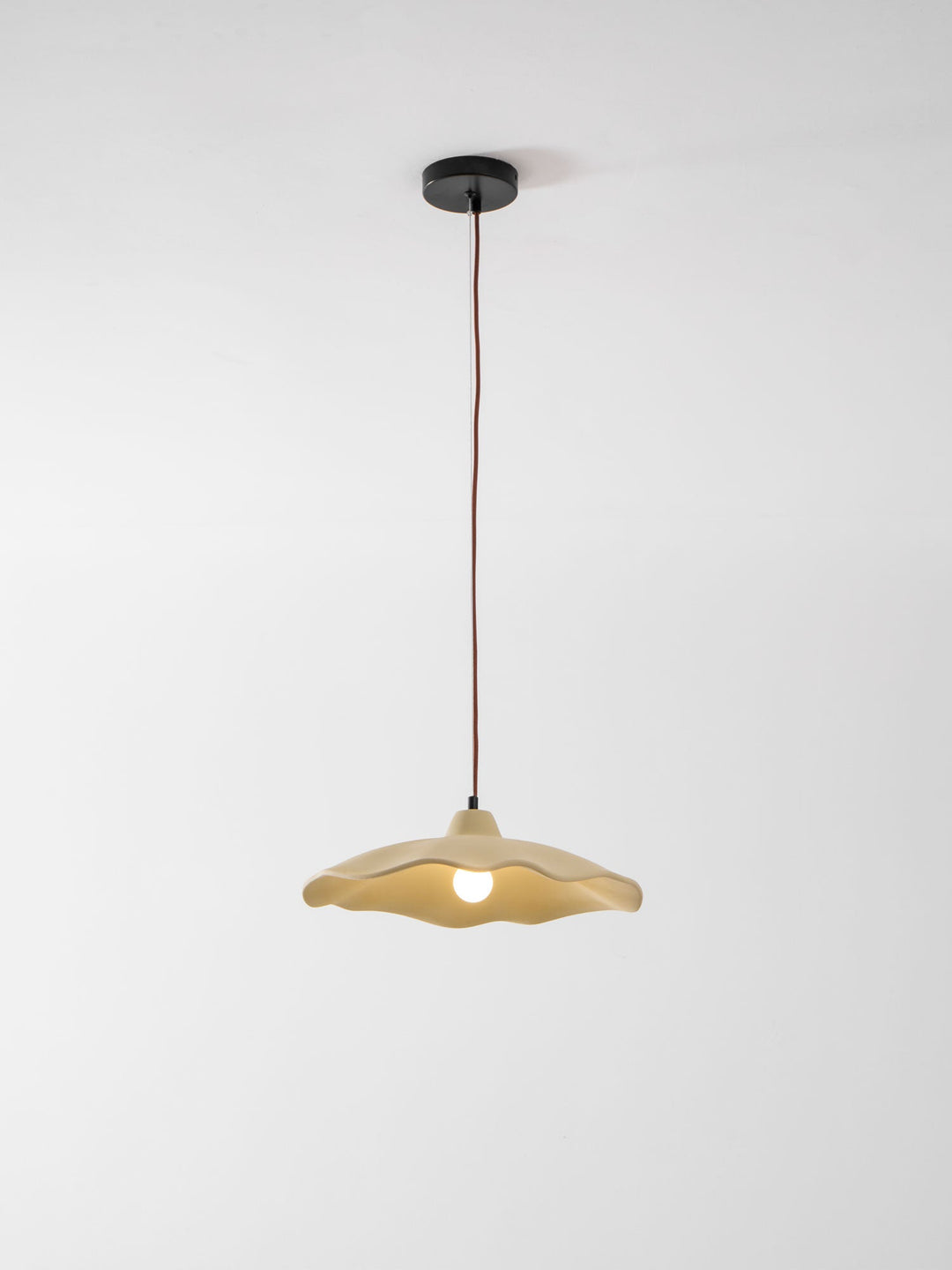 Betonowa Lampa Wisząca w Kształcie Płatka