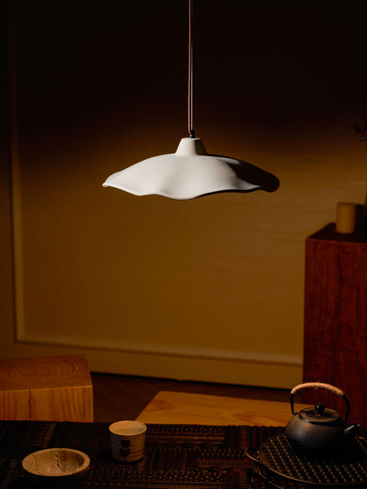 Betonowa Lampa Wisząca w Kształcie Płatka