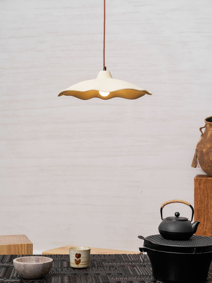 Betonowa Lampa Wisząca w Kształcie Płatka