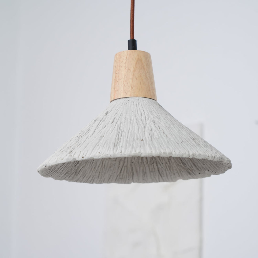 Lampa Wisząca Z Betonu Z Faldami