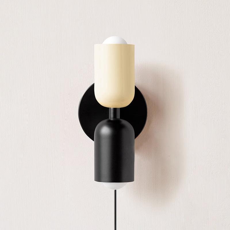 Lampka ścienna Couleur Double z wtyczką
