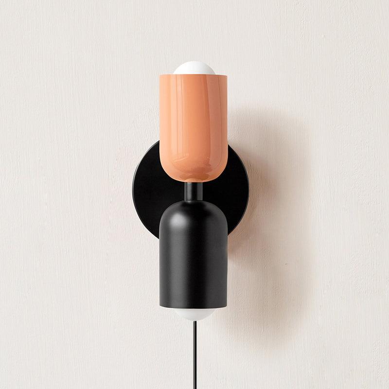 Lampka ścienna Couleur Double z wtyczką