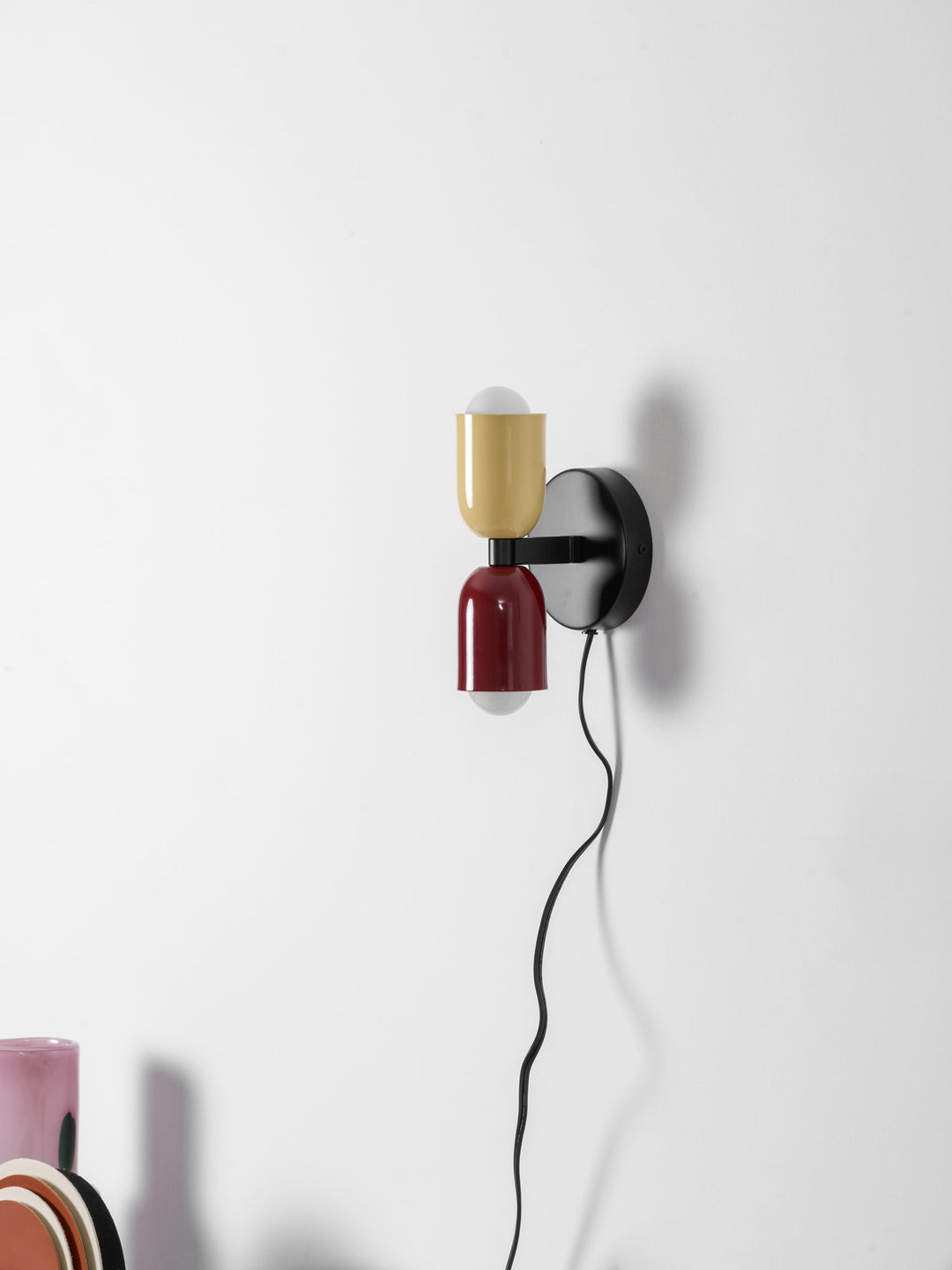 Lampka ścienna Couleur Double z wtyczką