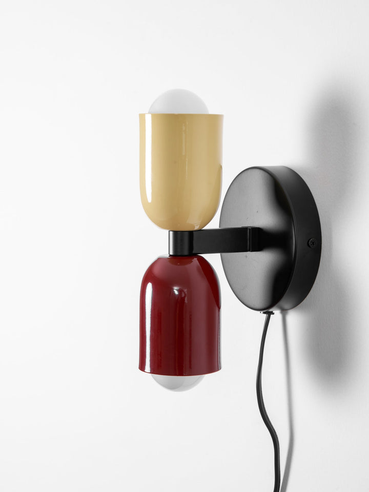 Lampka ścienna Couleur Double z wtyczką