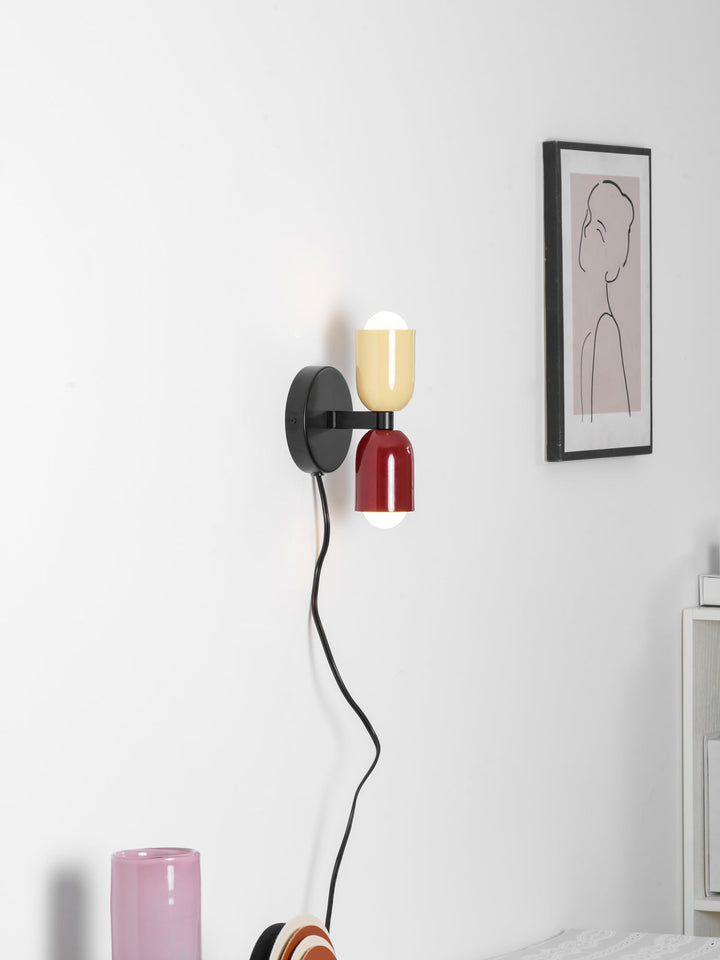 Lampka ścienna Couleur Double z wtyczką
