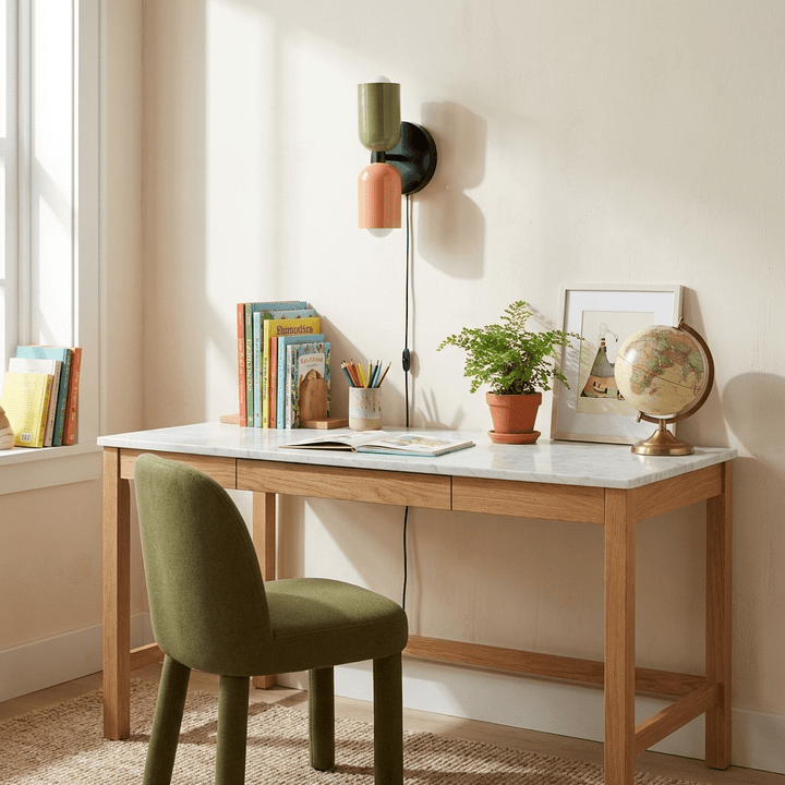 Lampka ścienna Couleur Double z wtyczką
