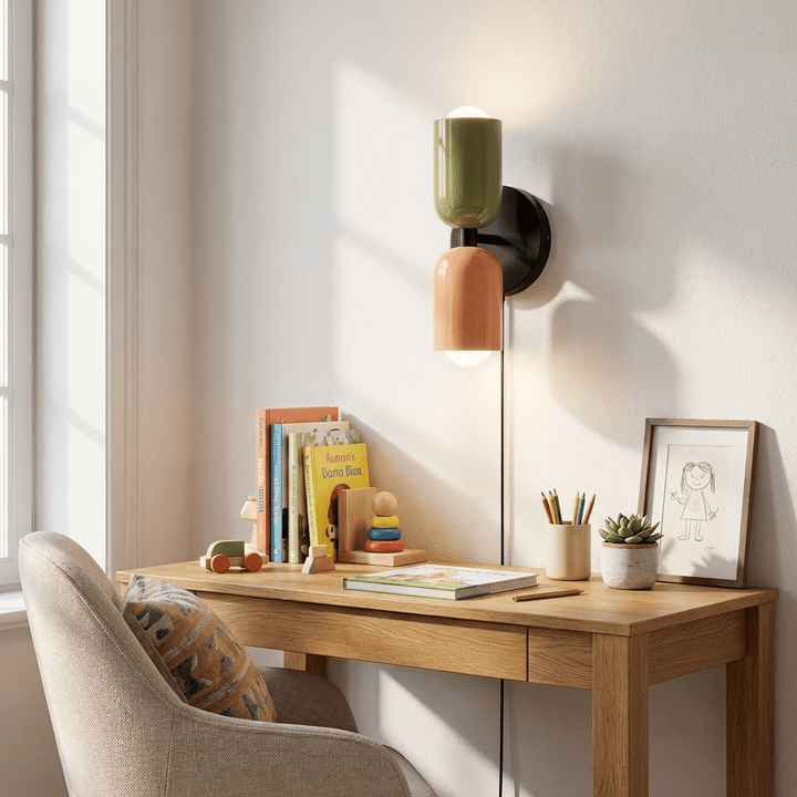 Lampka ścienna Couleur Double z wtyczką