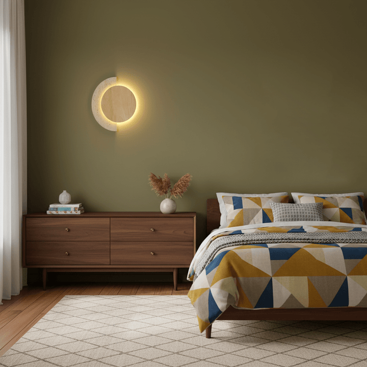 Kinkiet Crescent Halo
