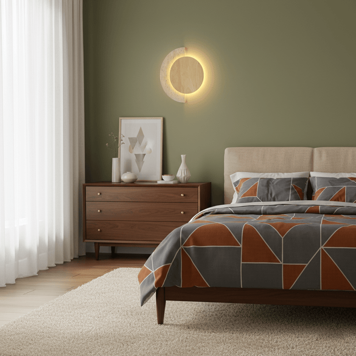 Kinkiet Crescent Halo
