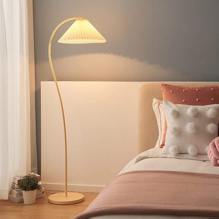 Lampa Podłogowa Crescini z Faldami
