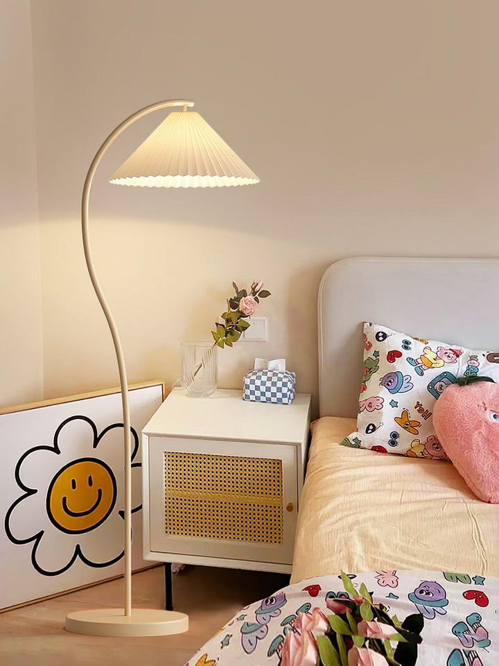 Lampa Podłogowa Crescini z Faldami