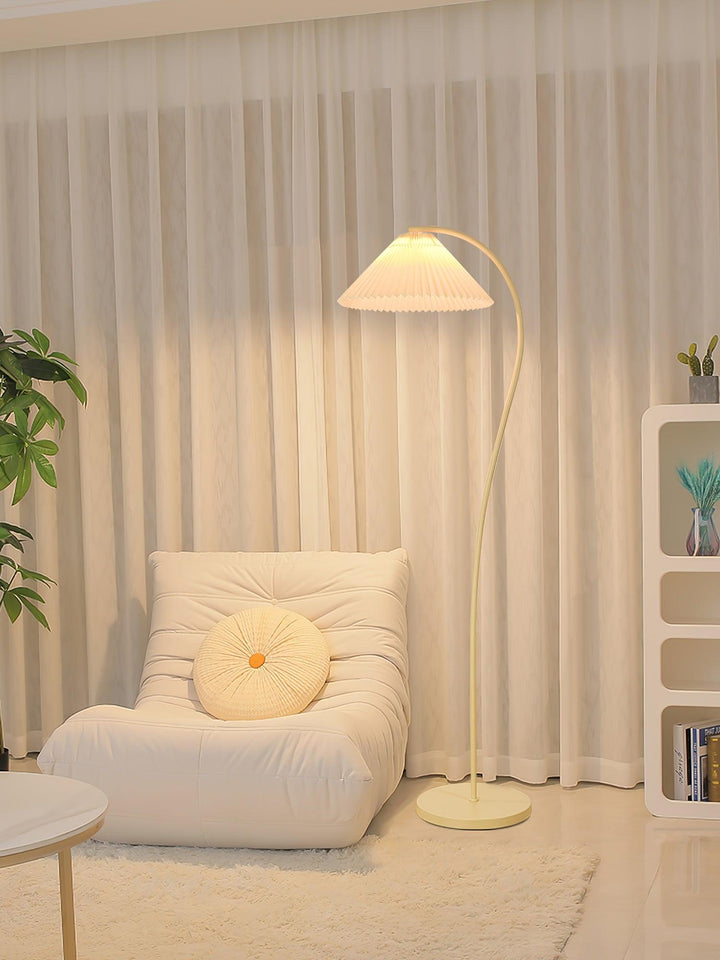 Lampa Podłogowa Crescini z Faldami