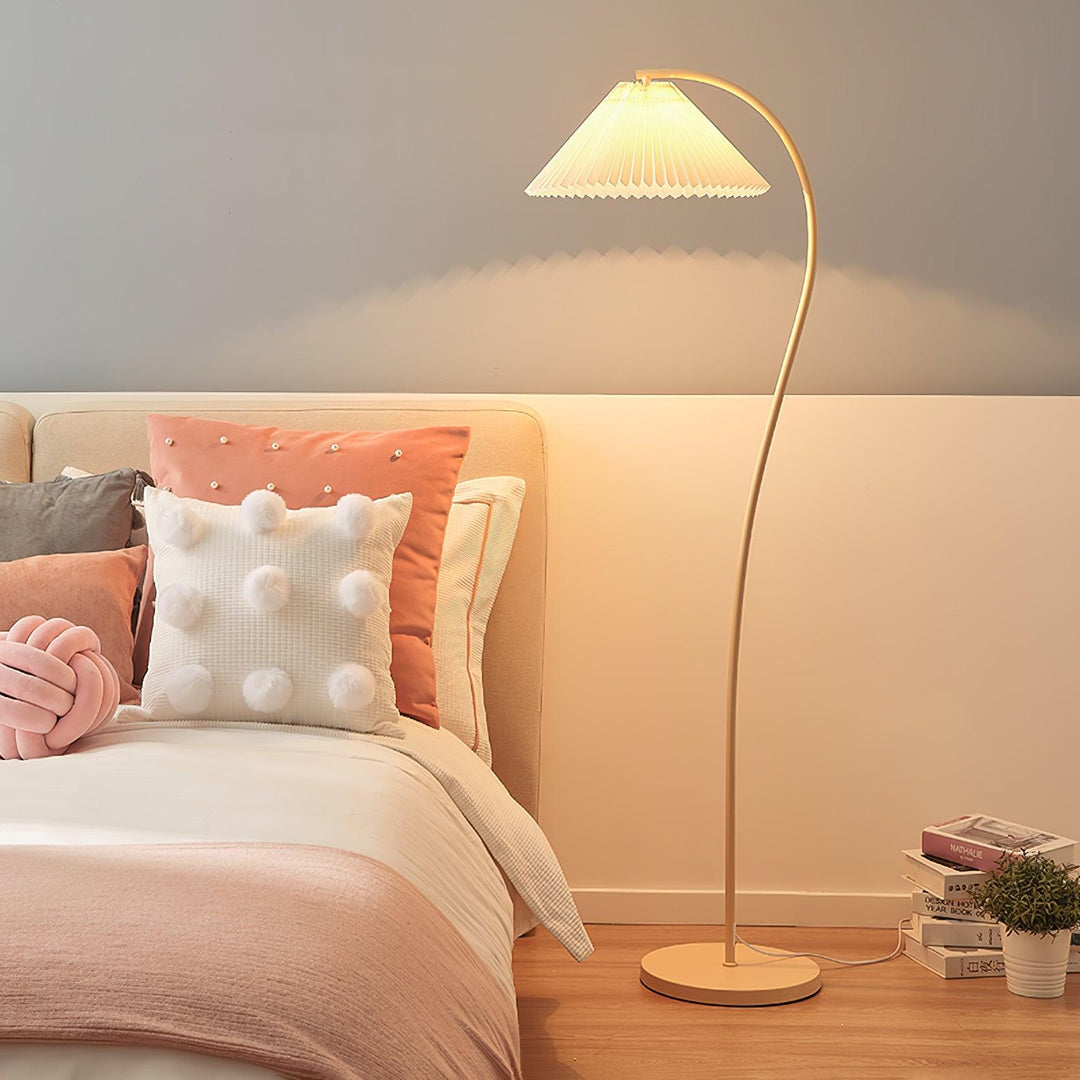 Lampa Podłogowa Crescini z Faldami