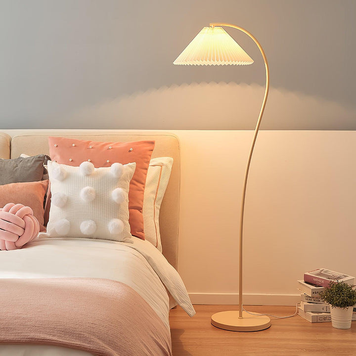 Lampa Podłogowa Crescini z Faldami
