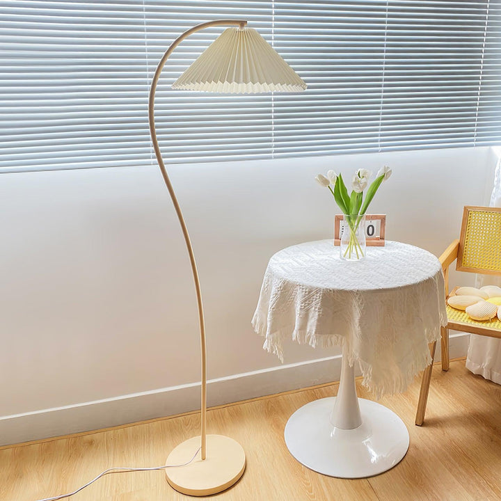 Lampa Podłogowa Crescini z Faldami