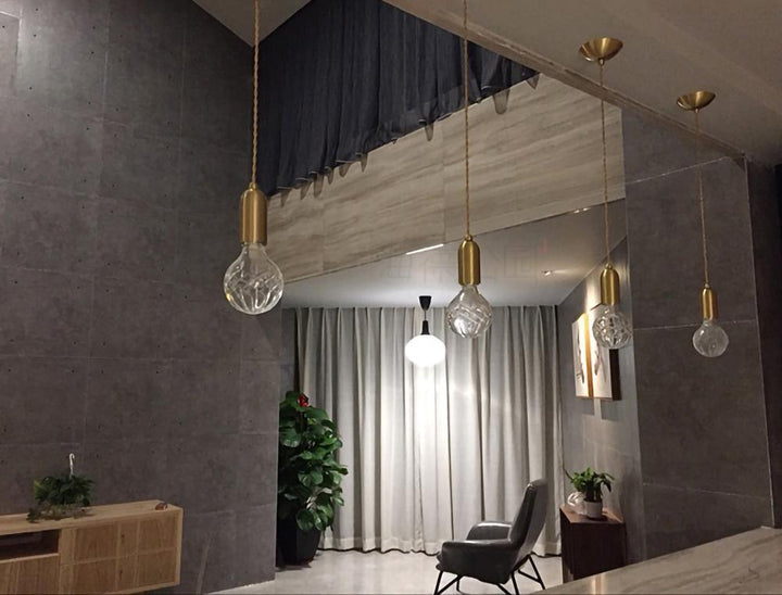 Lampa wisząca LED z kryształową żarówką
