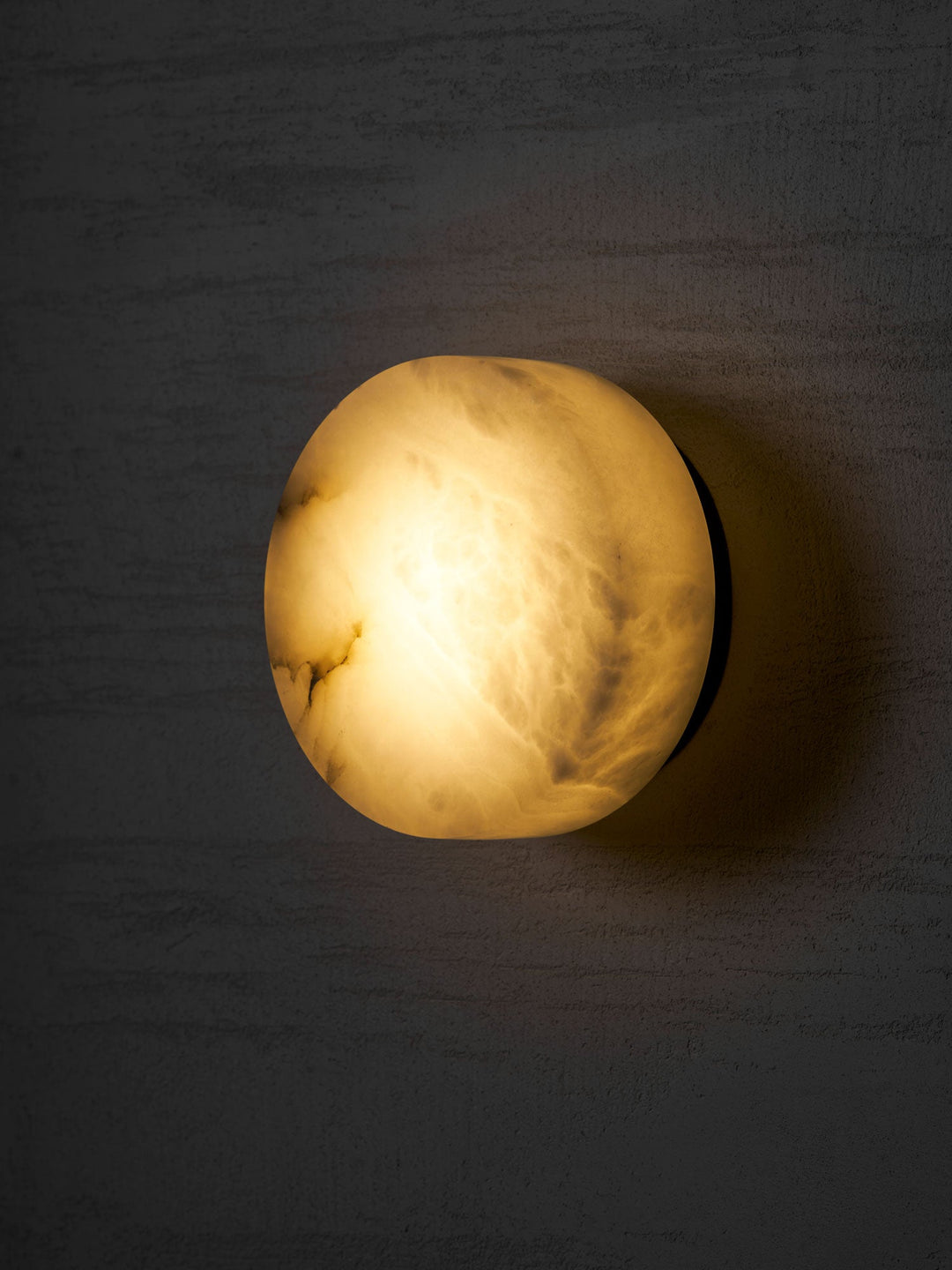 Cylindryczna Lampa Ścienna z Alabastru
