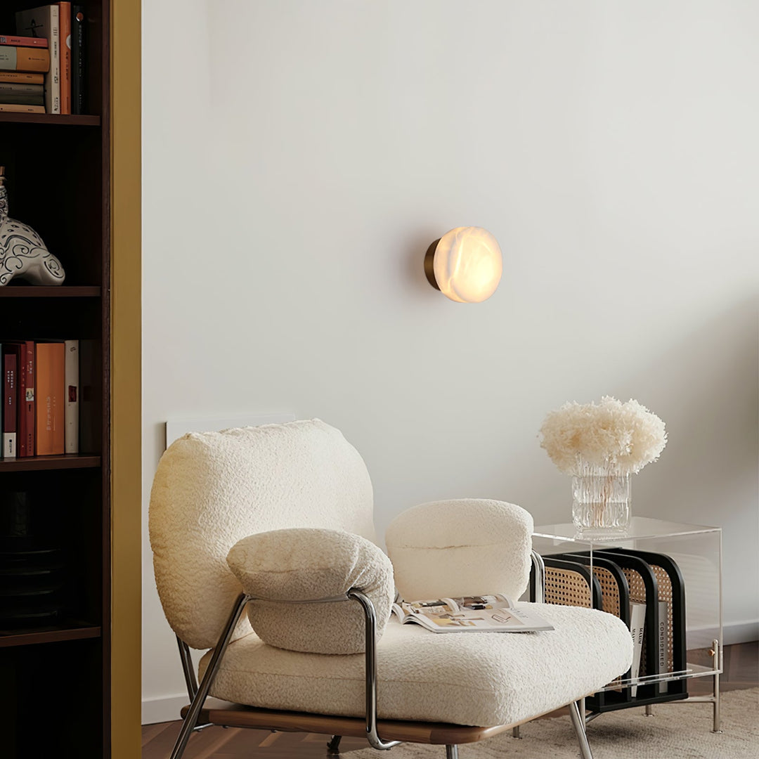 Cylindryczna Lampa Ścienna z Alabastru