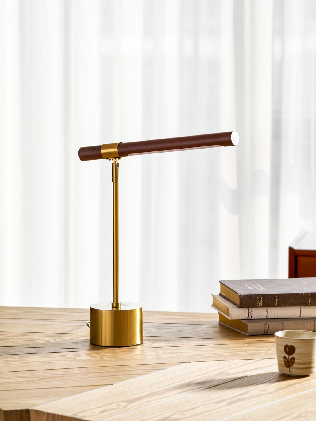 Lampa stołowa liniowa