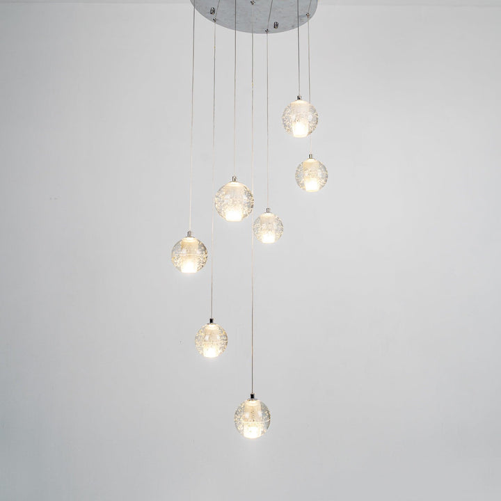 Lampa wisząca z kryształowymi kulkami