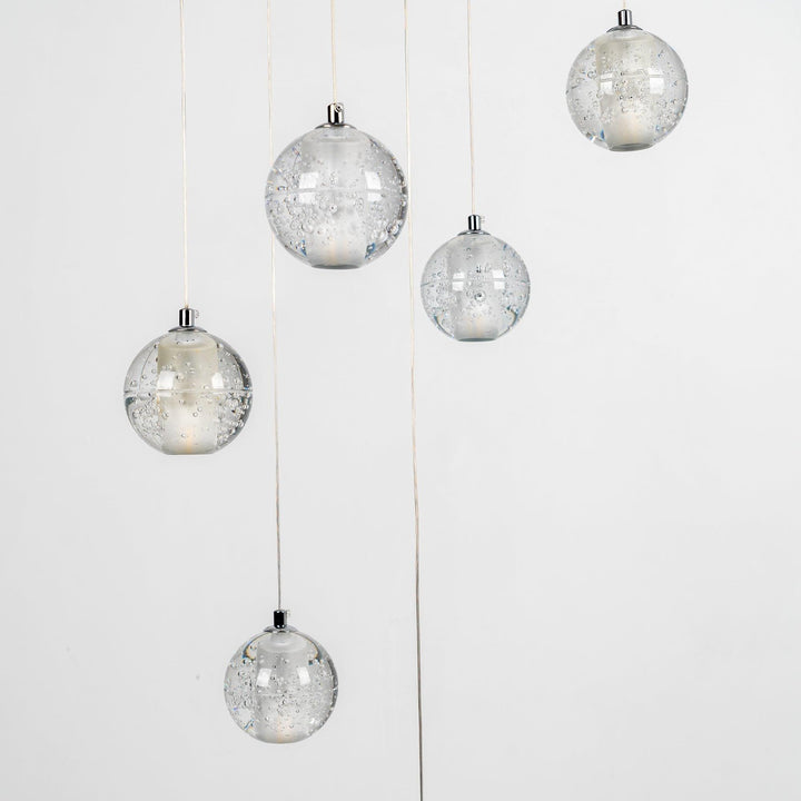 Lampa wisząca z kryształowymi kulkami