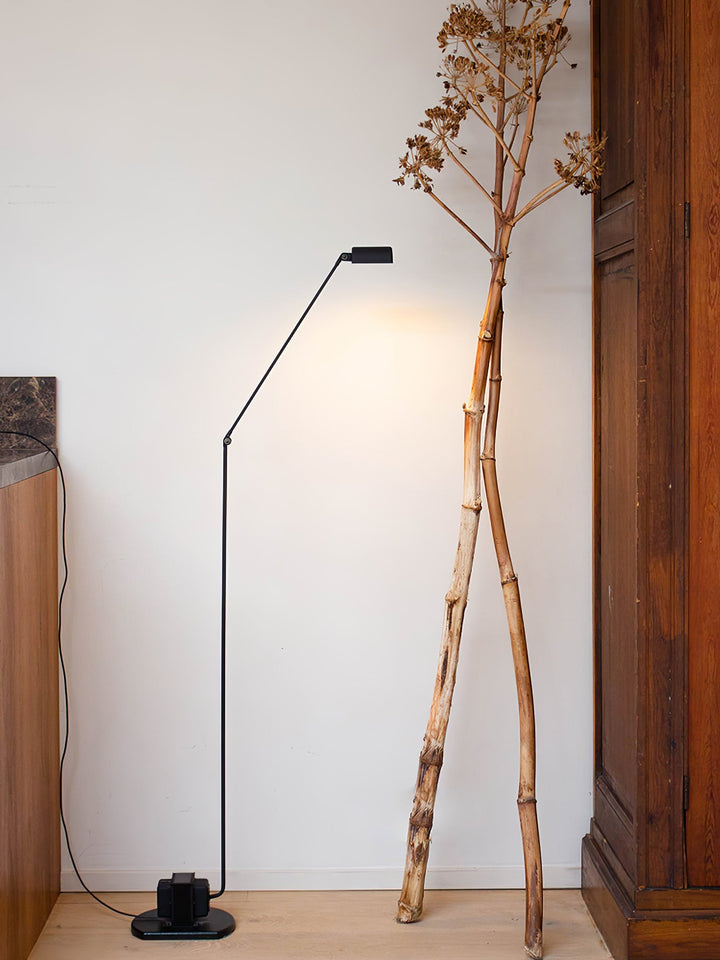 Lampa Podłogowa Dynamo