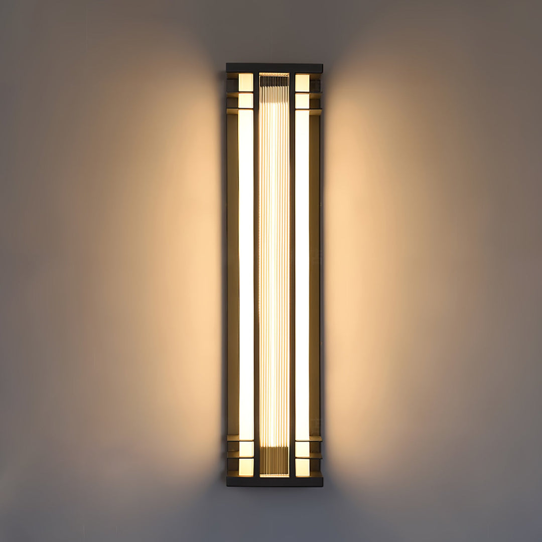 Lampa ścienna na zewnątrz z podwójną osią