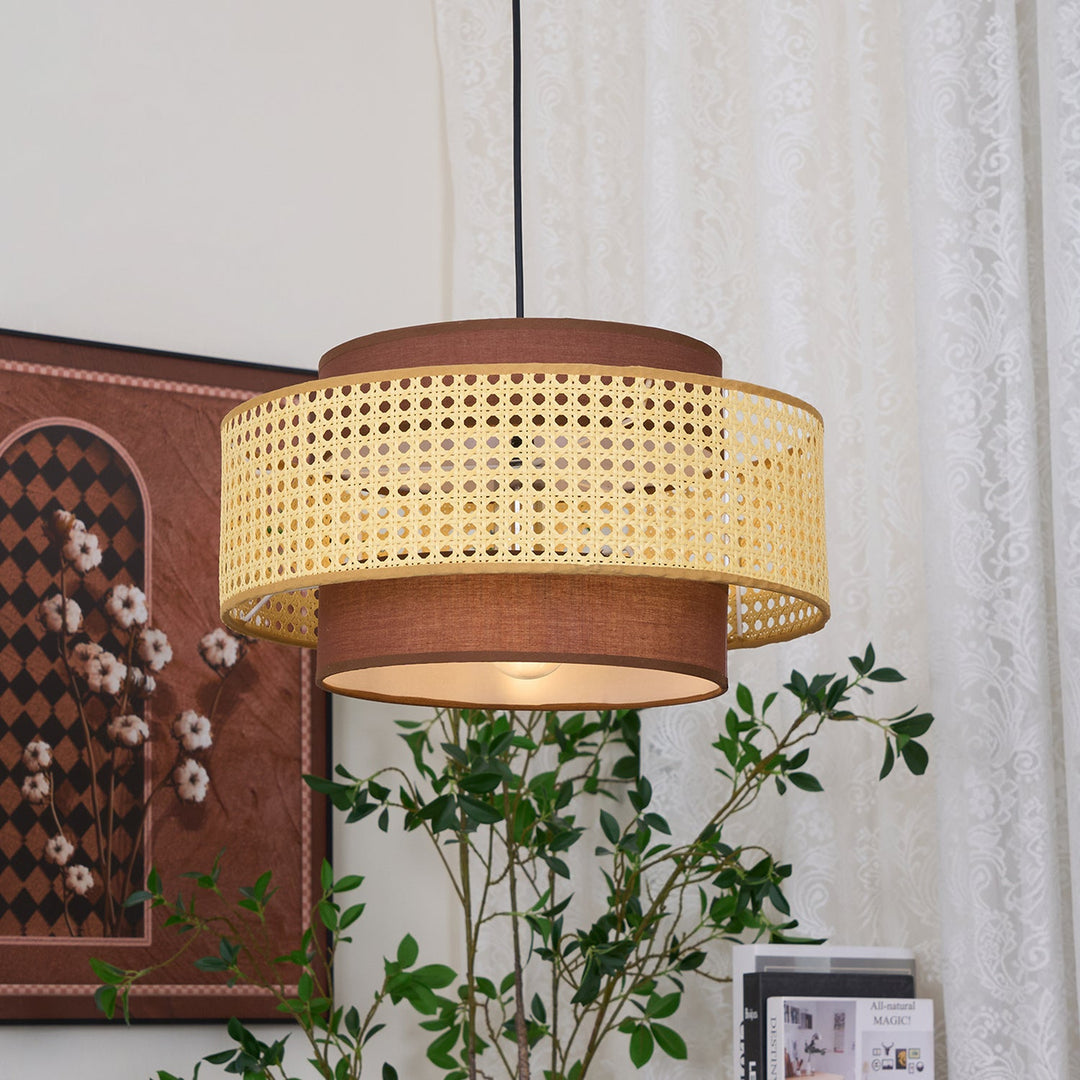 Lampa wisząca z abażurem w kształcie bębna