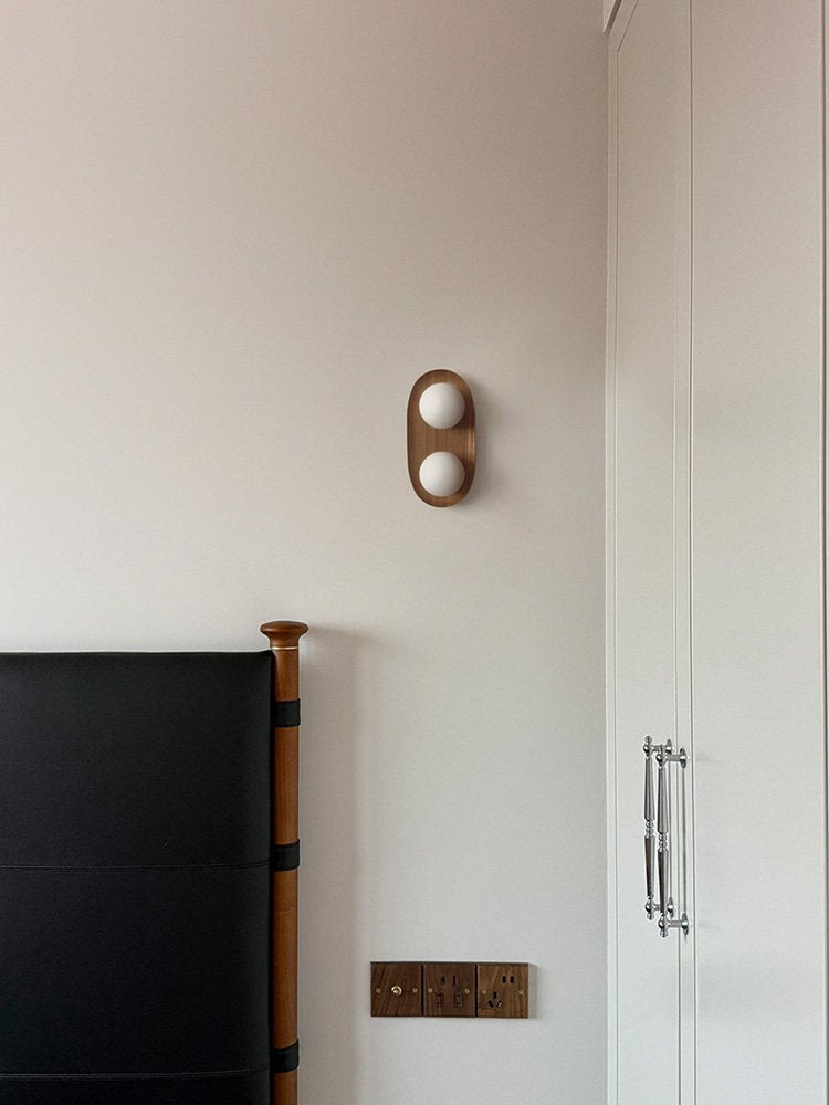 Lampa Ścienna Duo Orb z Drewna