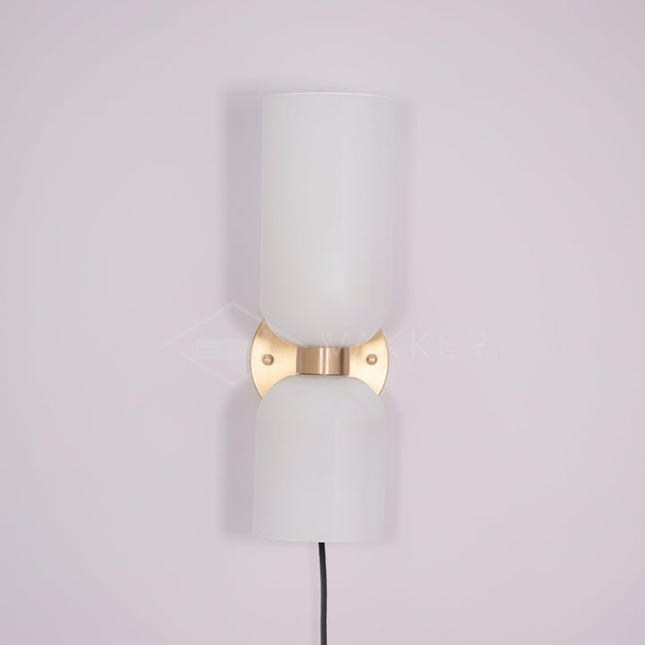Lampa ścienna Edie z wtyczką