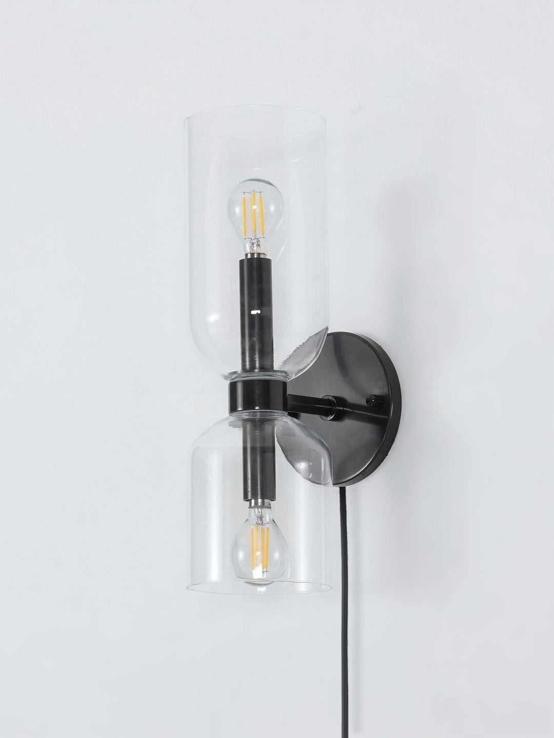 Lampa ścienna Edie z wtyczką