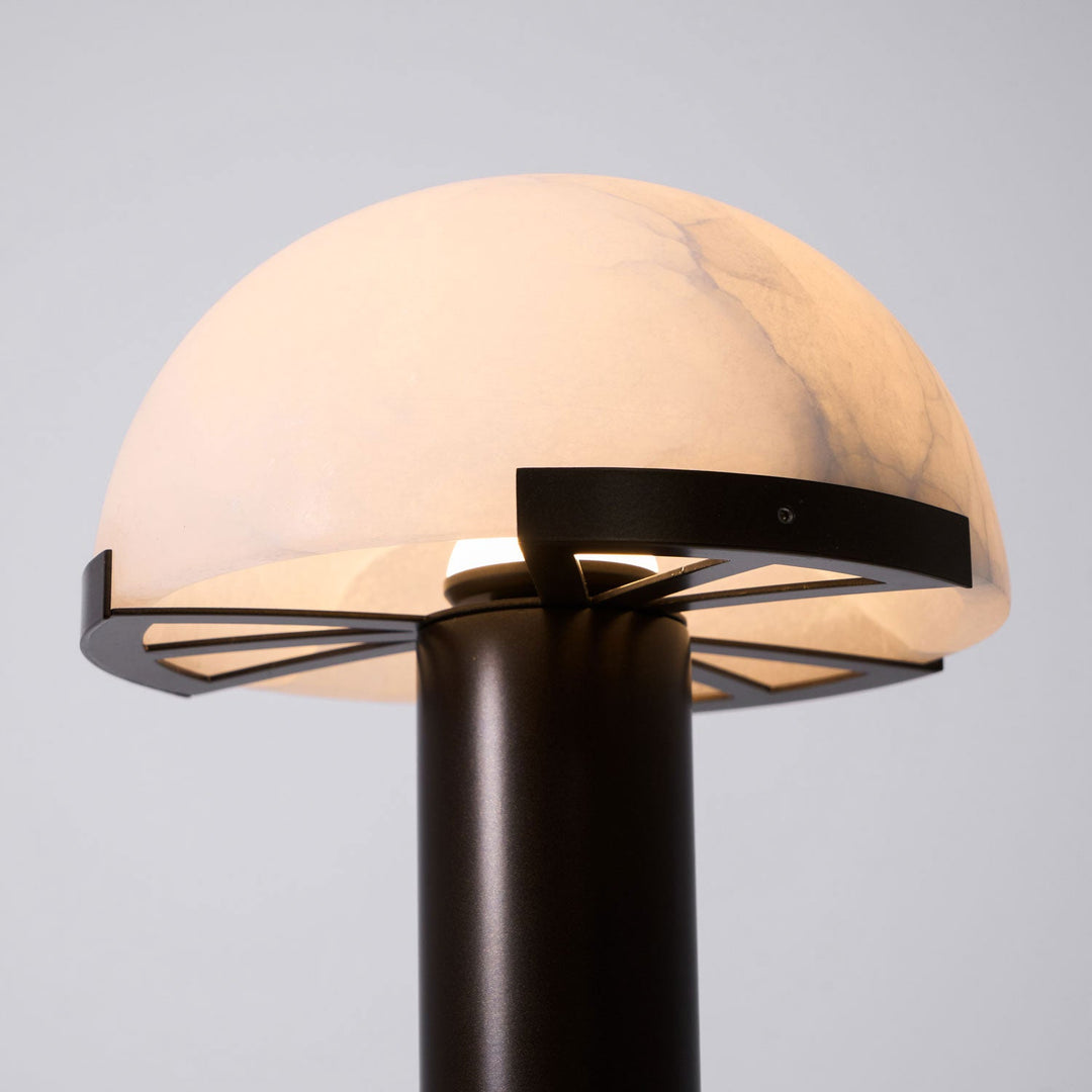 Elegancka Lampa Stołowa Alabastrowa