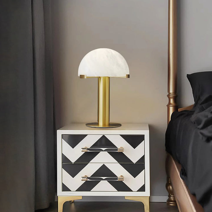 Elegancka Lampa Stołowa Alabastrowa