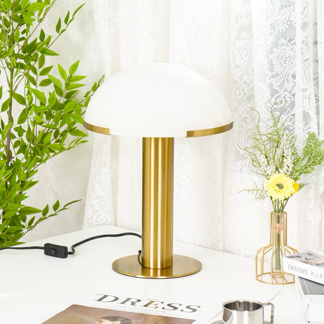 Elegancka Lampa Stołowa Alabastrowa