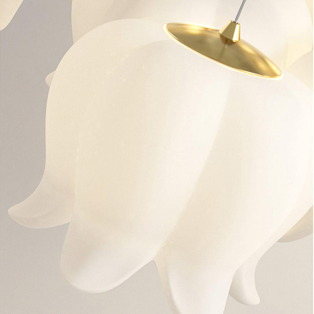 Elegancka Lampa Wisząca z Kwiatowym Motywem