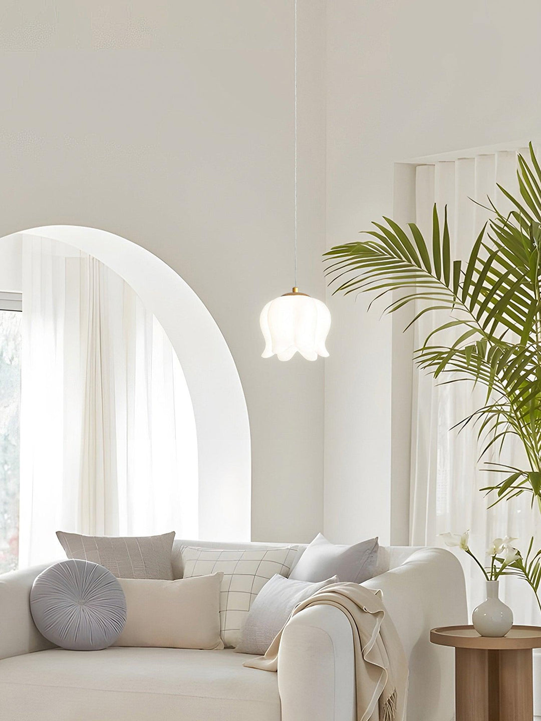 Elegancka Lampa Wisząca z Kwiatowym Motywem