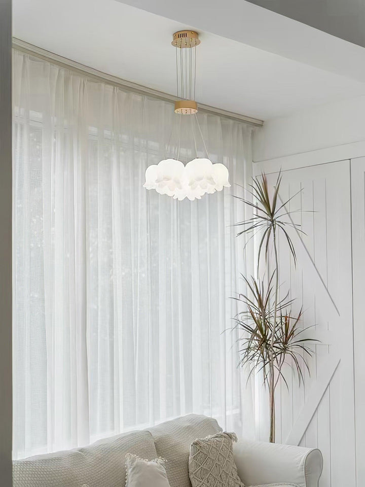 Elegancka Lampa Wisząca z Kwiatowym Motywem