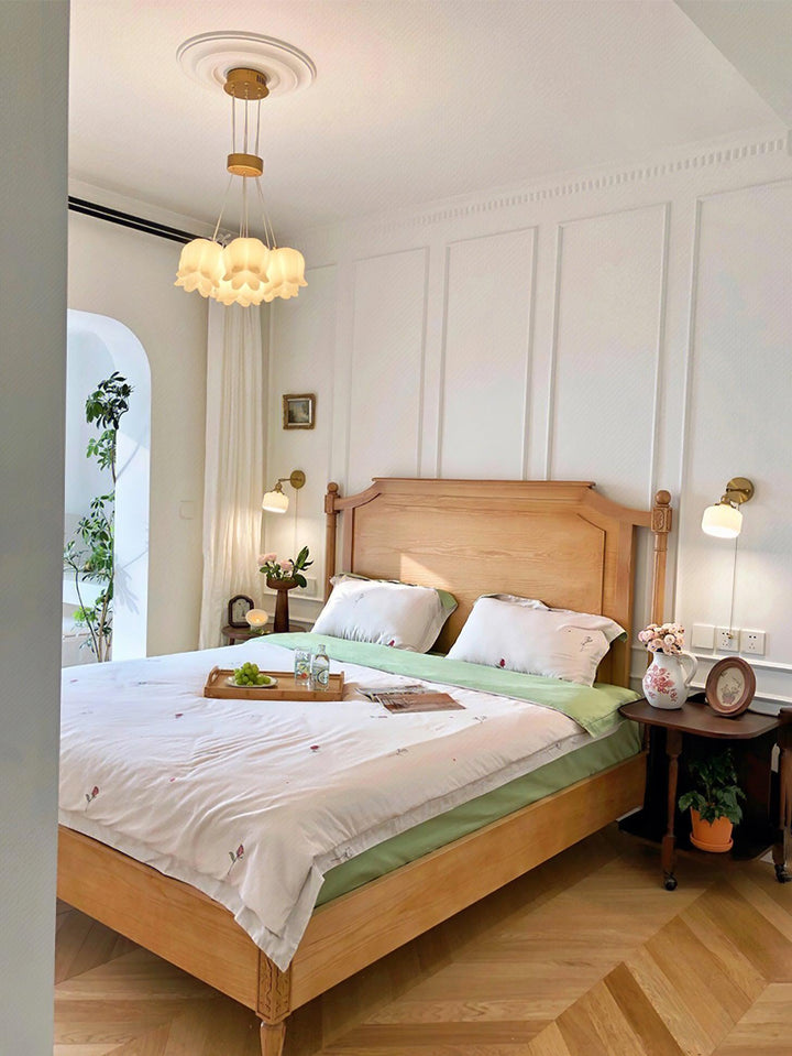 Elegancka Lampa Wisząca z Kwiatowym Motywem