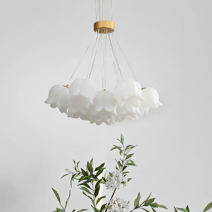 Elegancka Lampa Wisząca z Kwiatowym Motywem