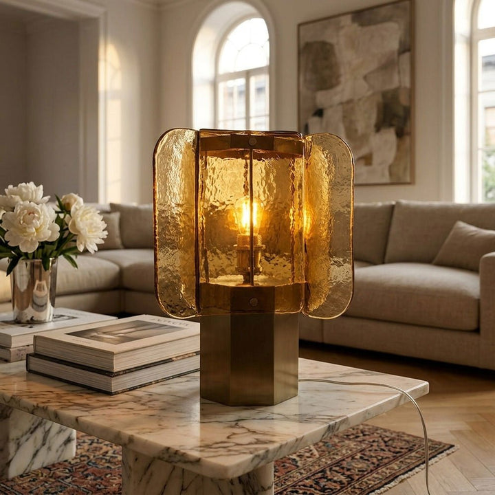 Lampa stołowa Aurelia z szklanym kloszem