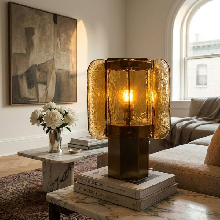 Lampa stołowa Aurelia z szklanym kloszem