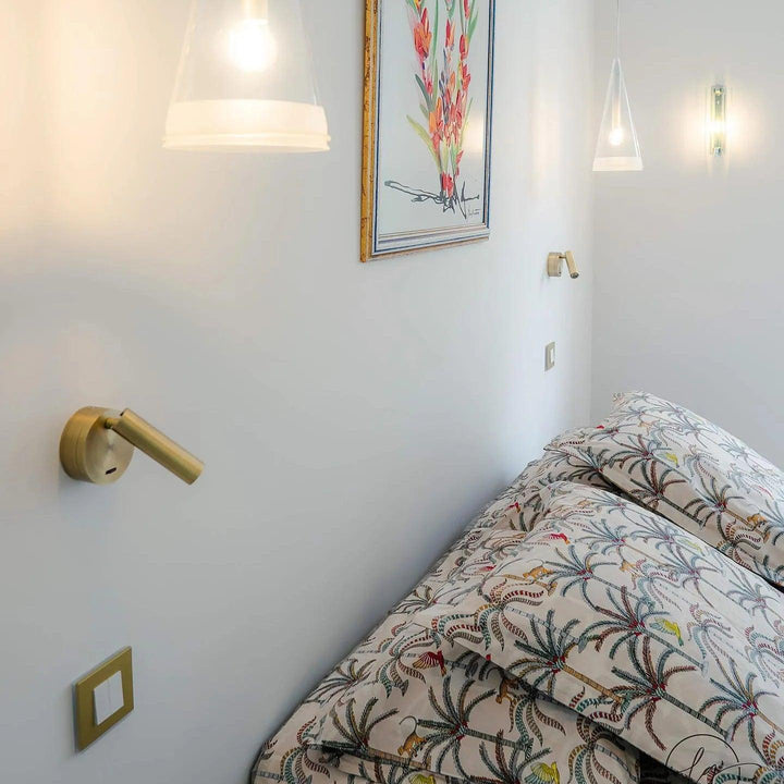 Lampa ścienna LED do czytania w sypialni