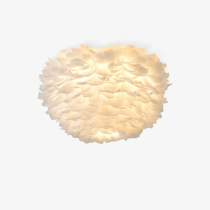Lampa sufitowa z piórami