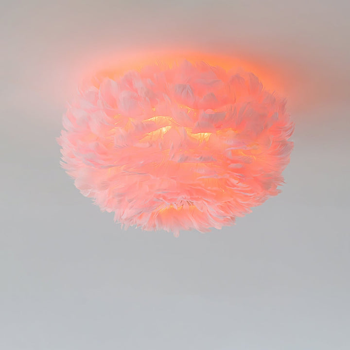 Lampa sufitowa z piórami