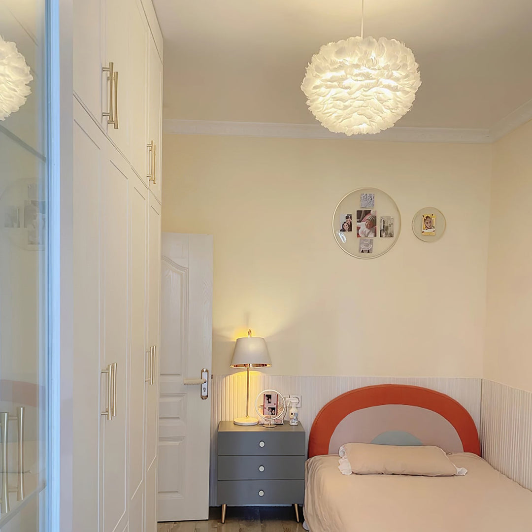 Lampa wisząca z piór gęsich