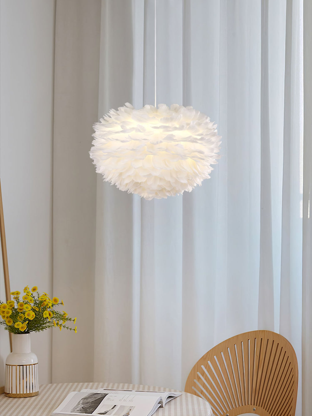 Lampa wisząca z piór gęsich